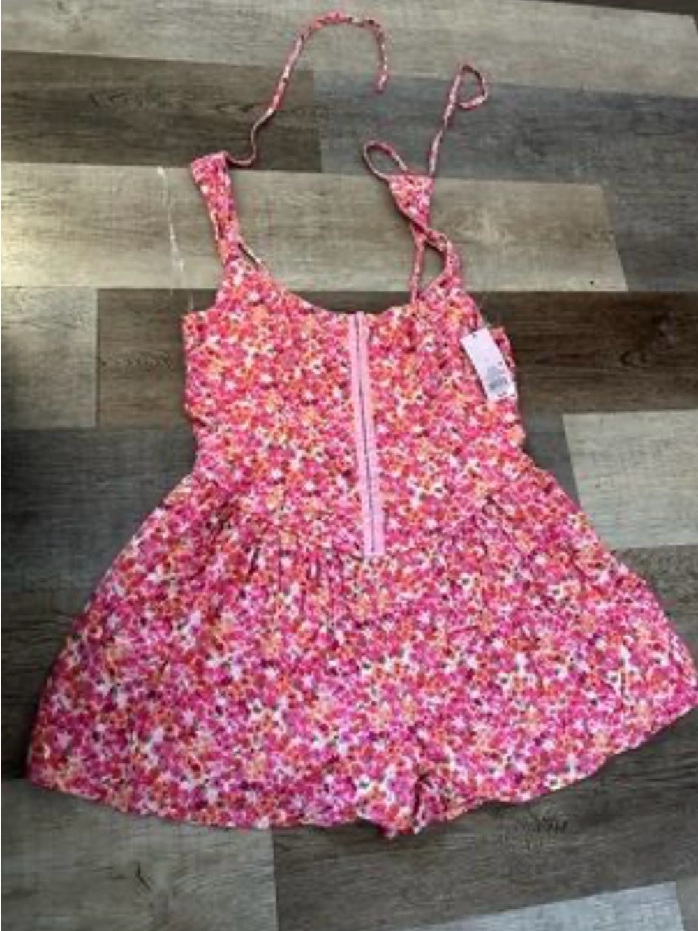 Wild Fable Pink Floral Romper. Size M. NWT.